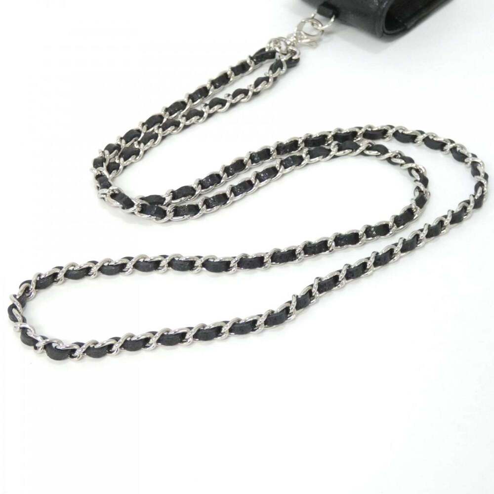 CHANEL Black Shoulder Bag - Picture 4 of 5